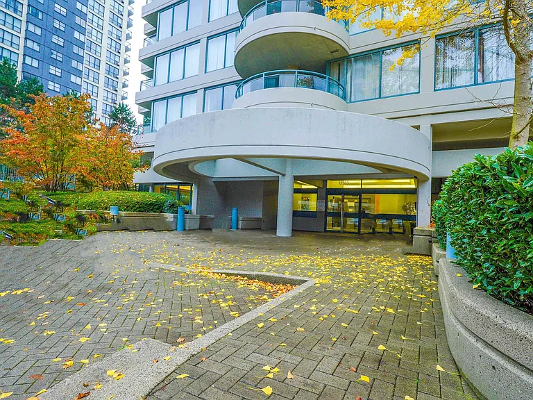 13383 108th Ave — Photo 17