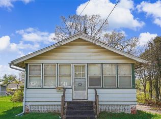 1424 Douglas Ave, Des Moines, IA 50313