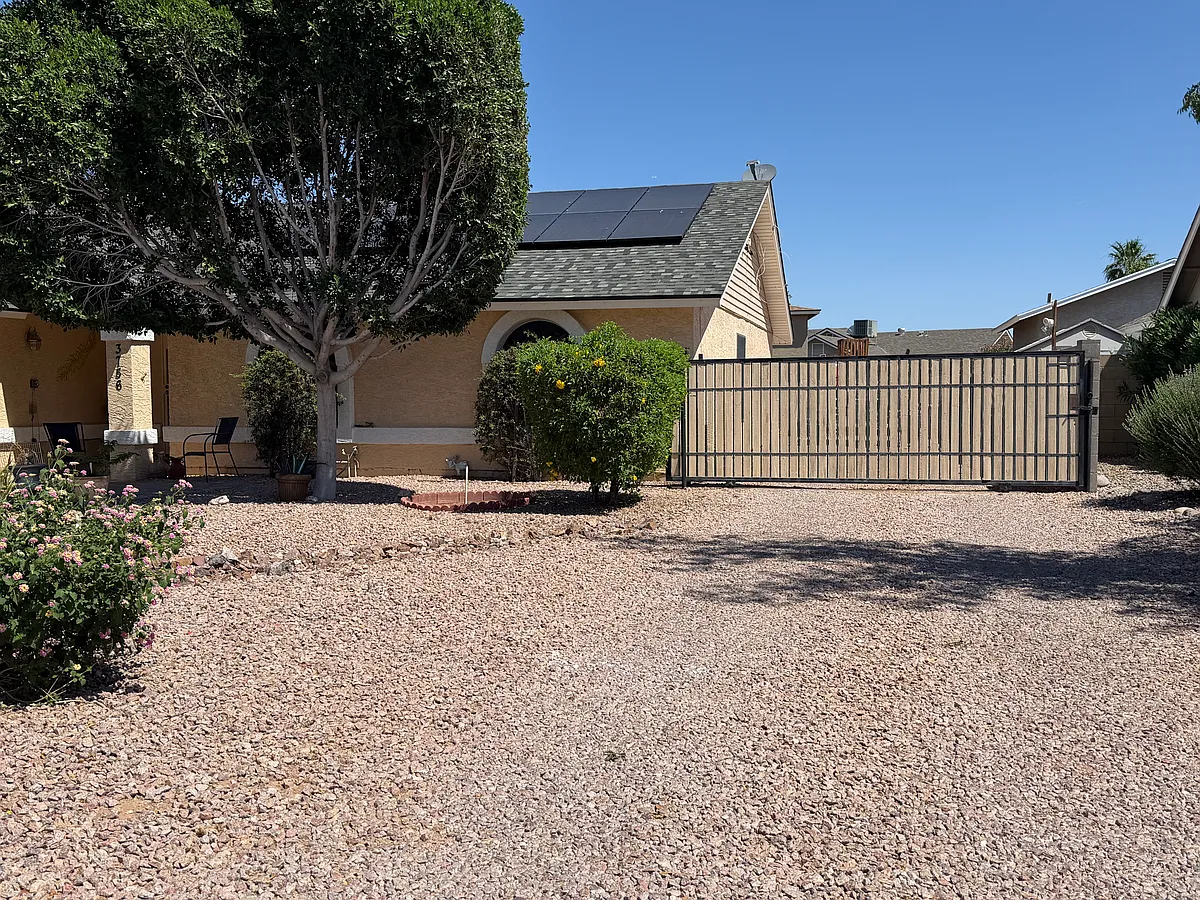Building Photo - 3756 E Pueblo Ave