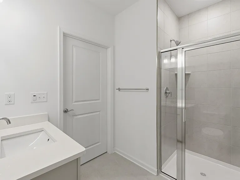 400 Willow Ave #409 — Photo 13
