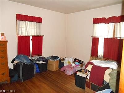 5th image of 171 West St