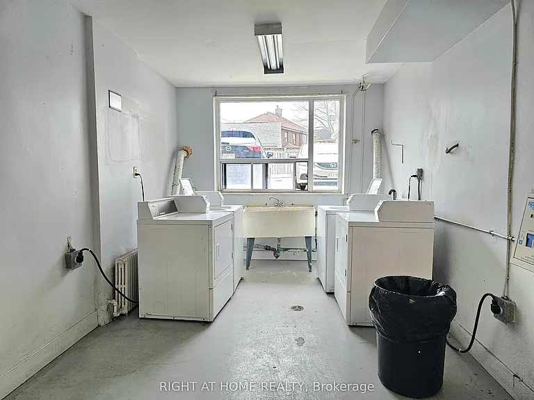 20 Cosburn Ave #207 — Photo 28