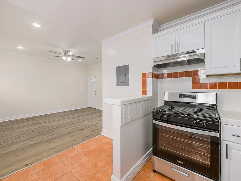 1234 N. Berendo — Photo 40