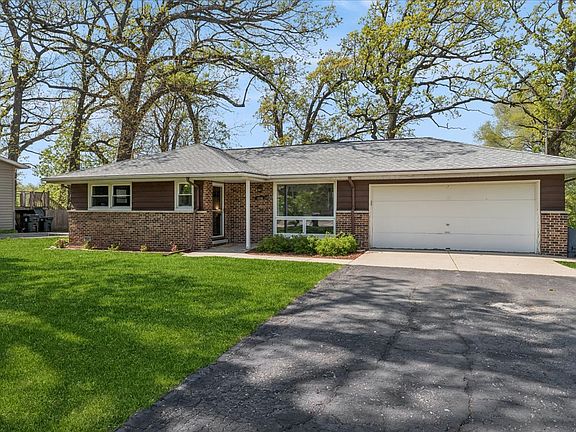 2nd image of 1806 Hazelwood Dr