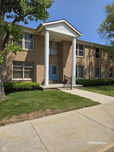 275 Maywood St APT 10, Marysville, MI, 48040