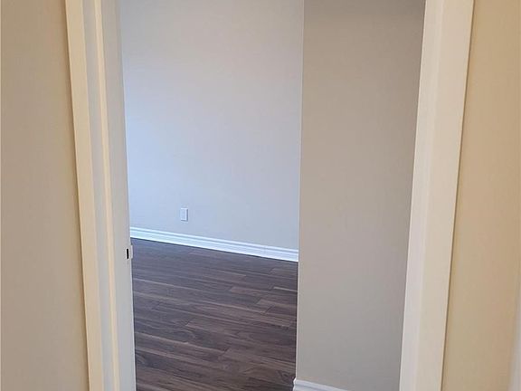 4th image of 540 Ouellette Ave #3A