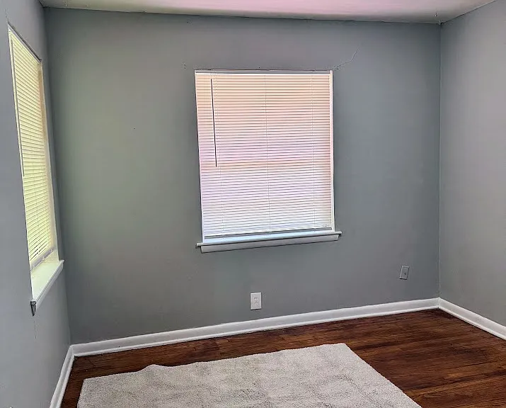 812 Laguna Dr — Photo 10