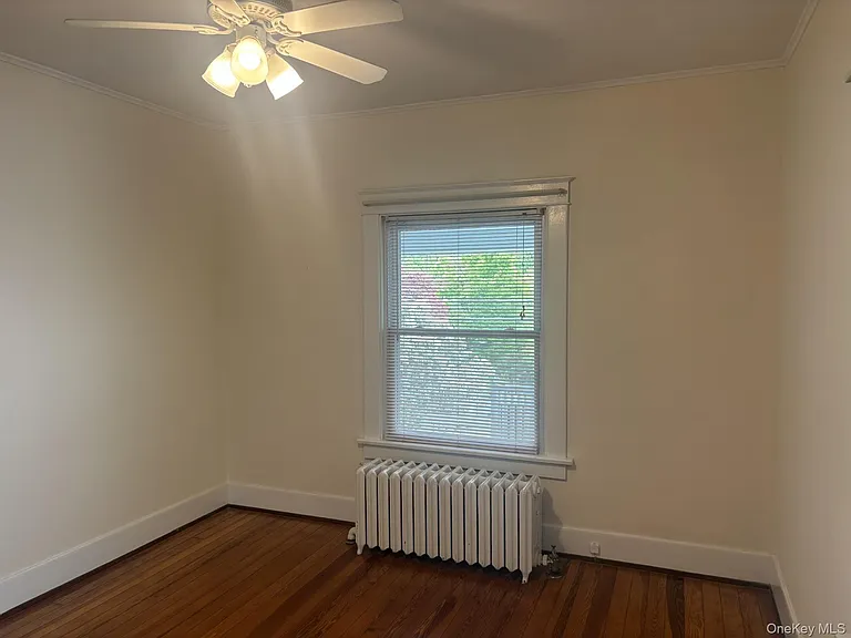 48 Ferris Pl — Photo 10