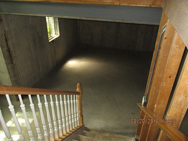 1st image of 1423 Brassie Ave