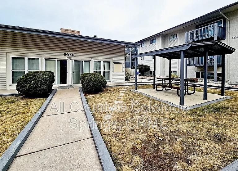 5030 El Camino Dr #4 — Photo 13