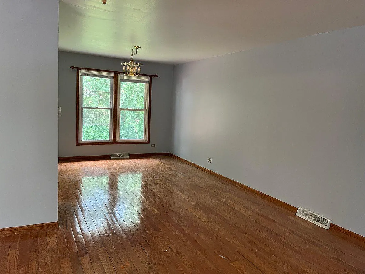 Building Photo - 472 Nassau Ave