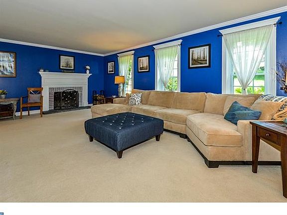 4th image of 129 Red Fox Ln