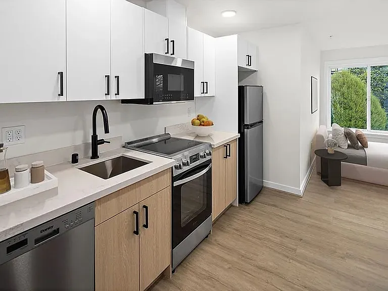 Equinox Apartments — Photo 20