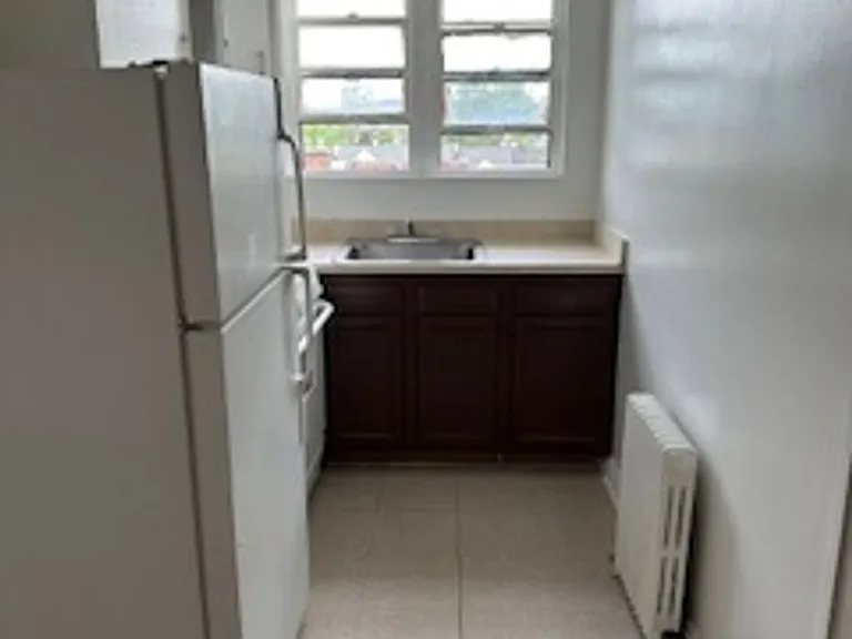 214 Kenilworth Ave NE — Photo 5