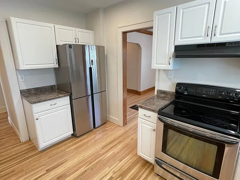 2117 E 2nd St — Photo 12