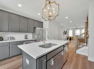 1005 E 36th St, Charlotte, NC 28205