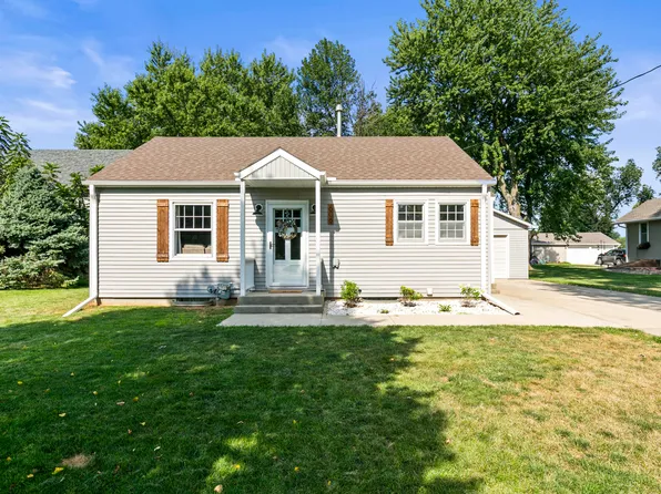 606 N Frost Ave, Avoca, IA 51521