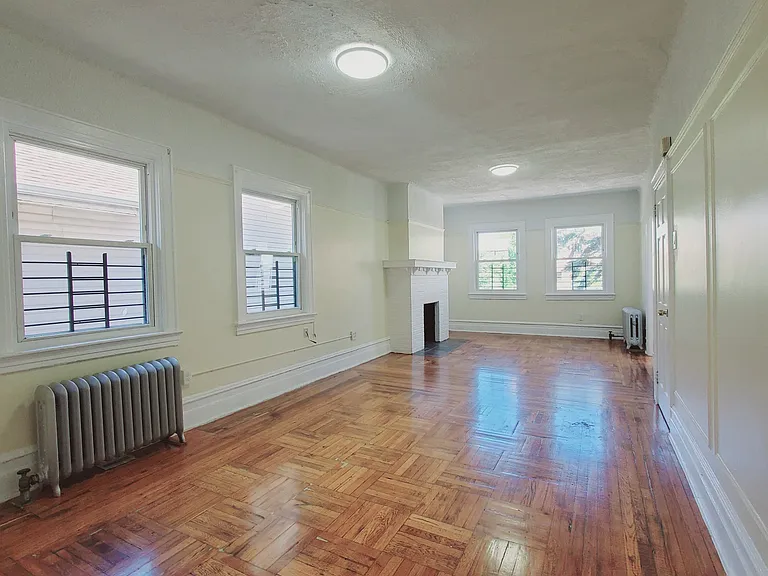 1888 University Ave #2 — Photo 4