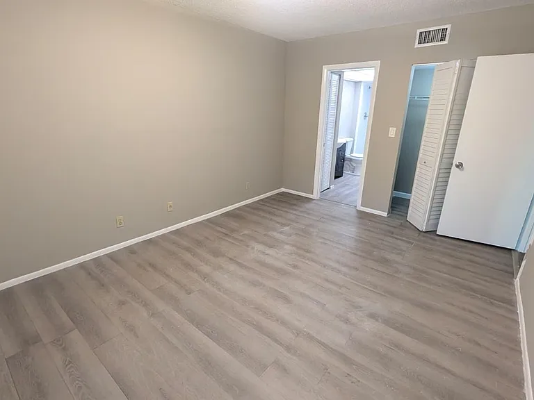 490 NW 20th St #2110 — Photo 15