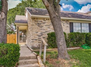 2501 Limestone Dr, Arlington, TX 76014