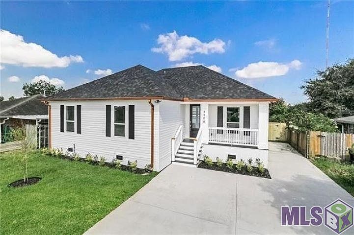 1st image of 3304 Lyndell Dr