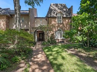9458 Briar Forest Dr, Houston, TX 77063