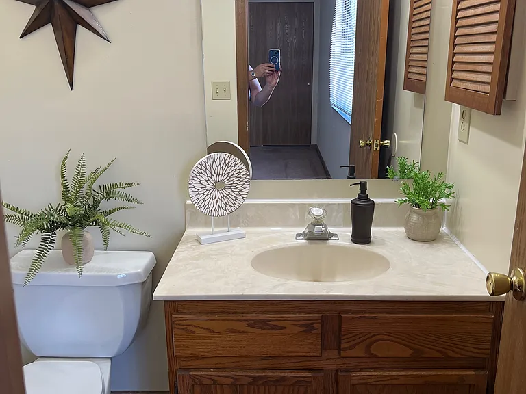 Master half bathroom