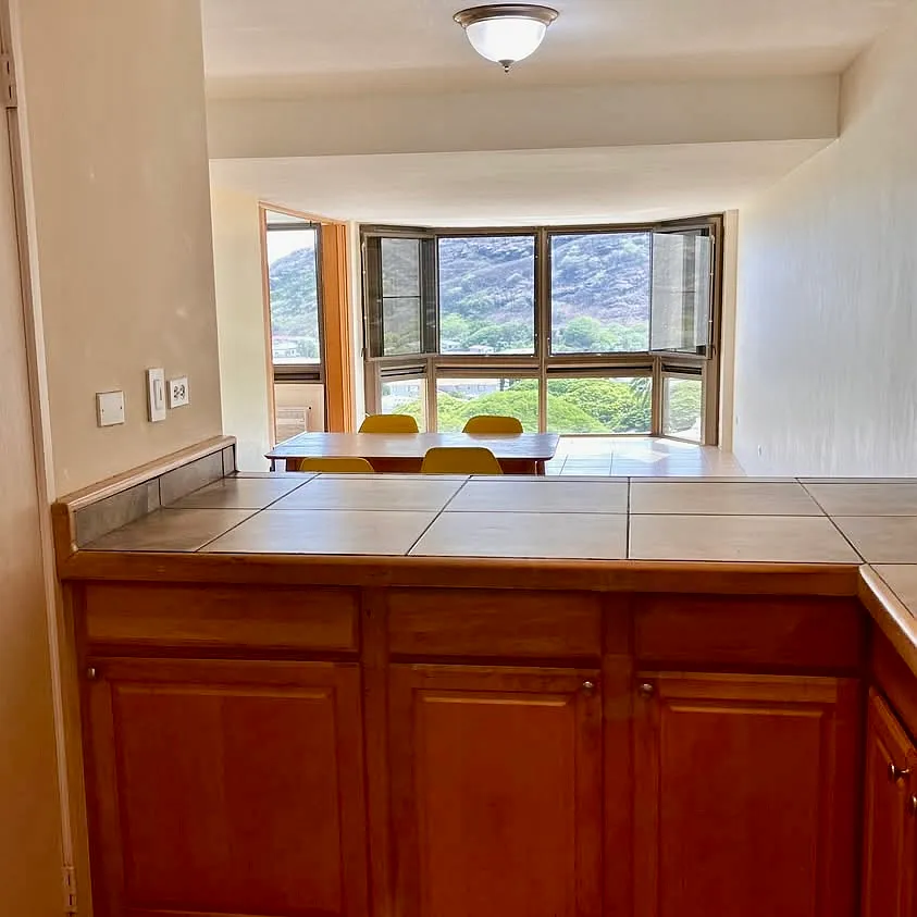 2 bed, 1211 sqft, $3,400 — Photo 4