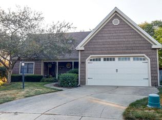 2608 Bershire Dr, Champaign, IL 61821