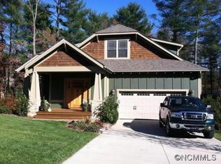 10 Oak Springs Dr, Arden, NC 28704