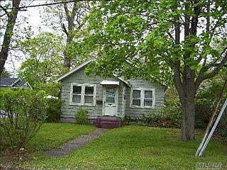 1st image of 7 Oak St