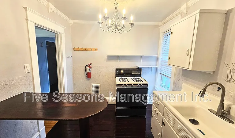 205 N Willard St #4 — Photo 6