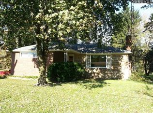 8511 Kent Ave NE, Canton, OH 44721