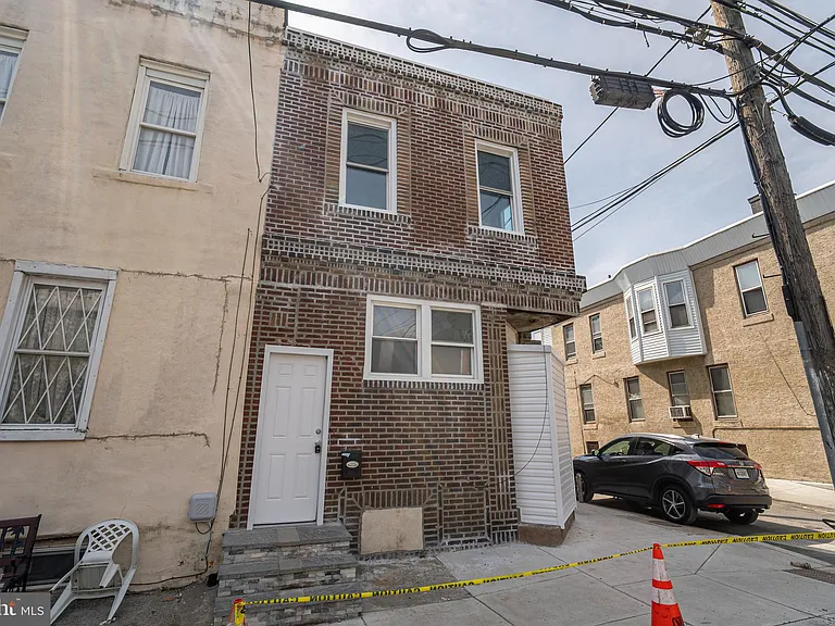 2410 Wharton St #2 — Photo 6