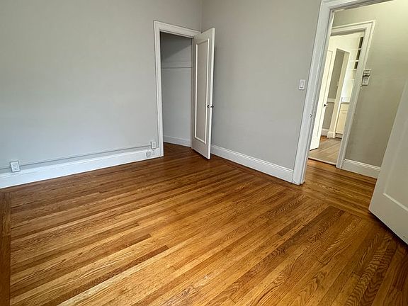 4th image of 2820 Gough St APT 3