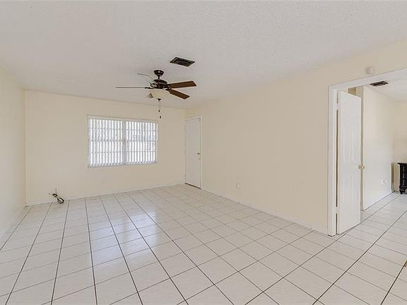 5th image of 12027 Dakota Woods Ln