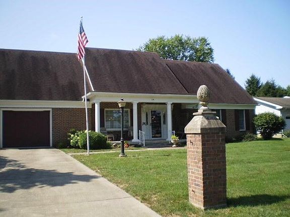 5th image of 215 Gregory Dr