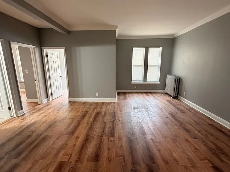 4739 S Ingleside Ave — Photo 10