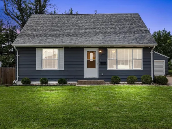 5115 Gordon Ave NW, Cedar Rapids, IA 52405