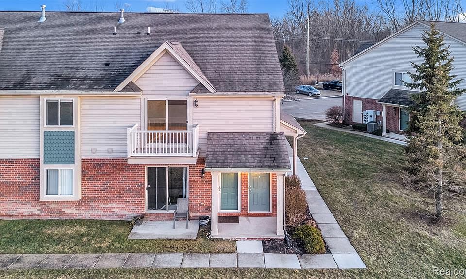 1st image of 25865 Eastridge Ct