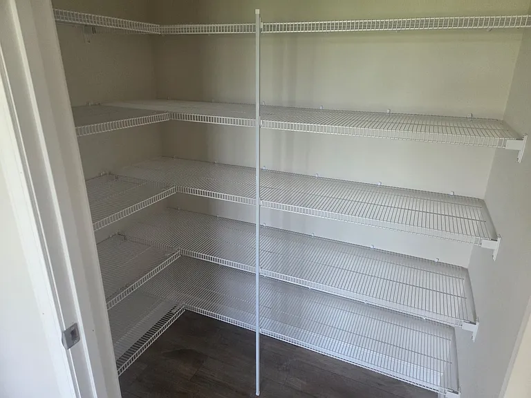 305 Andorah Dr — Photo 12