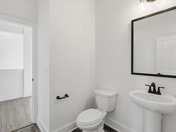 5th image of 103 Manchester Court