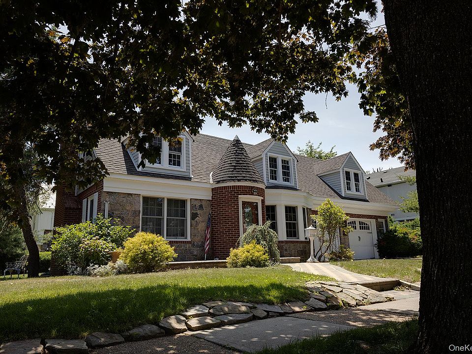 1st image of 478 Carnation Avenue