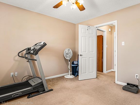 2nd image of 4153 Meadow Park Cv