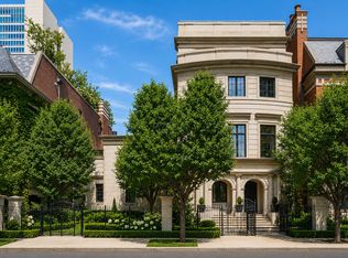 460 W Huron St, Chicago, IL 60654