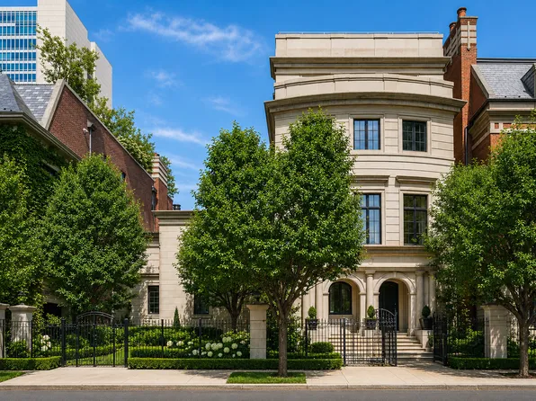 460 W Huron St, Chicago, IL 60654