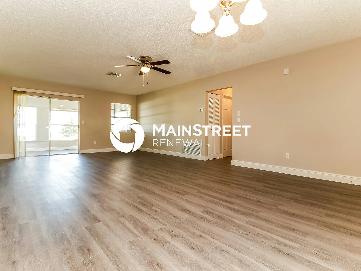 4490 Maya Ct — Photo 4