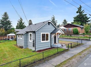 1320 E Lennox Pl, Tacoma, WA