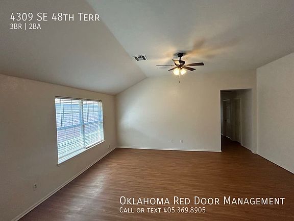 3rd image of 4309 SE 48th Ter