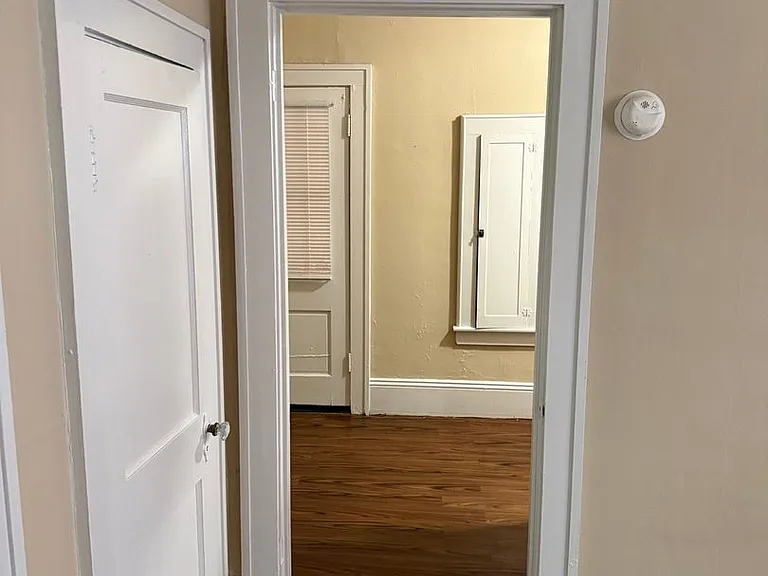 2037 Laburnum Ave SW — Photo 15